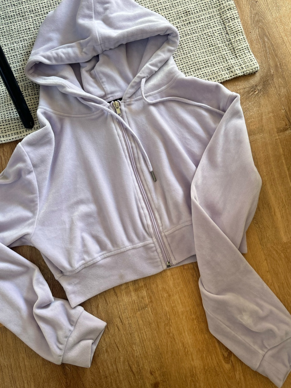 Streetwear Society Lavender Cropped Zip-Up Hoodie